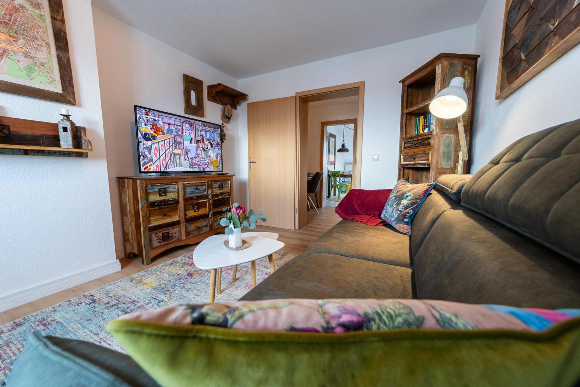 Schlossberg-Domizil Mit Weitblick - Arbeitsplatz, Balkon, Netflix, Badewanne & Yogamatte Chemnitz Dış mekan fotoğraf